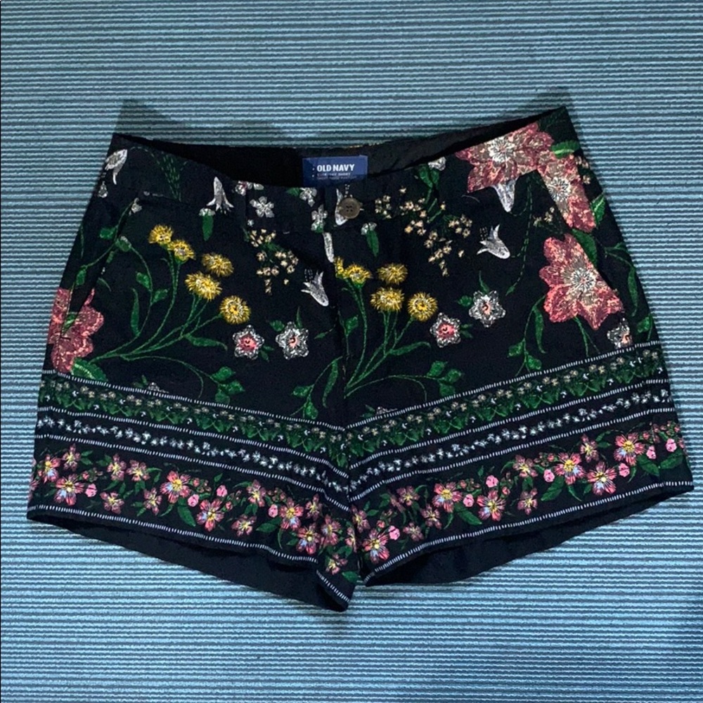 Old Navy Shorts 💐